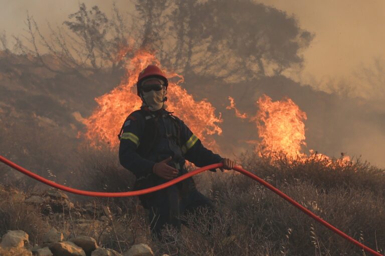 Μεγάλη φωτιά στο Κιλκίς – Ήχησε το «112» για εκκένωση των περιοχών Μουριές και Καβαλάρι