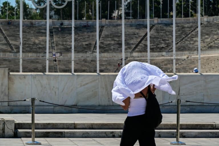 Καιρός: Στους 40 βαθμούς η θερμοκρασία το Σάββατο – Συνθήκες καύσωνα σε αρκετές περιοχές
