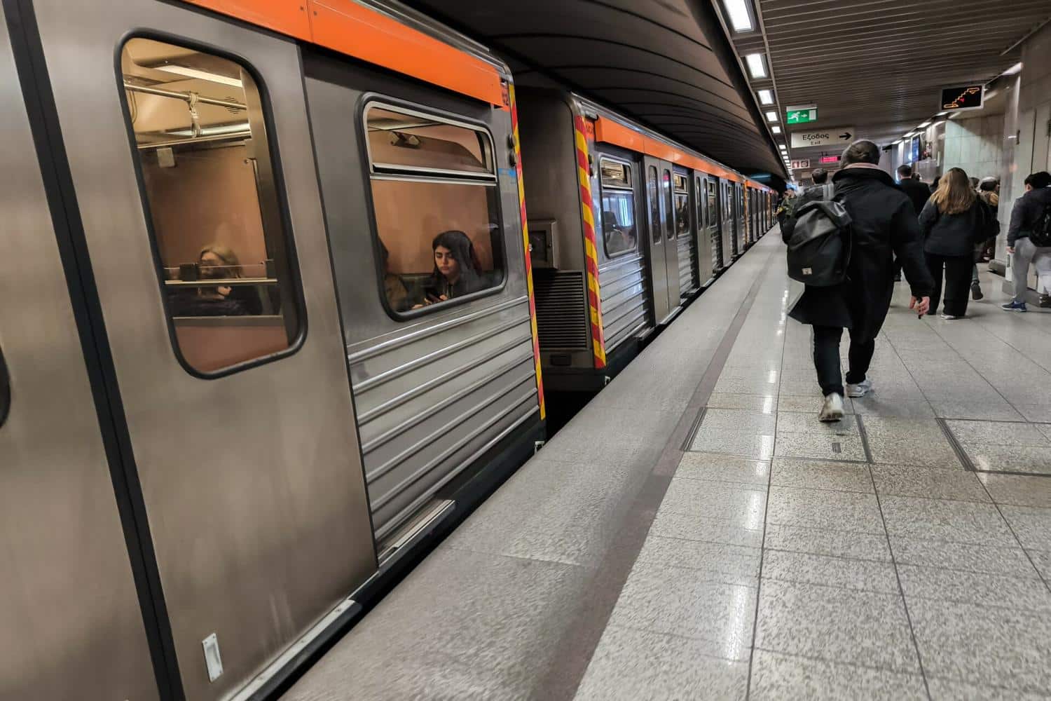 metro 24ora dromologia se ola ta mesa 5 7 25