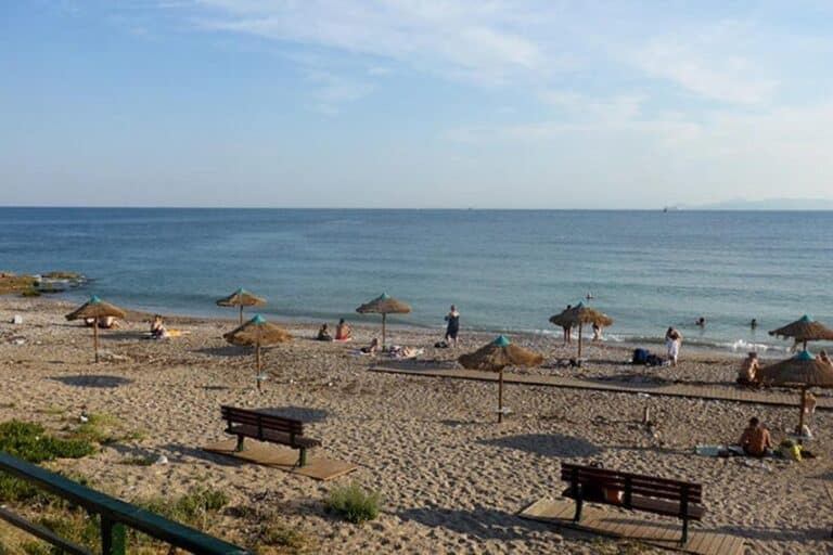 Παλαιό Φάληρο: Άγνωστη η ταυτότητα του νεκρού κοριτσιού – Η έκκληση του Λιμενικού (βίντεο)