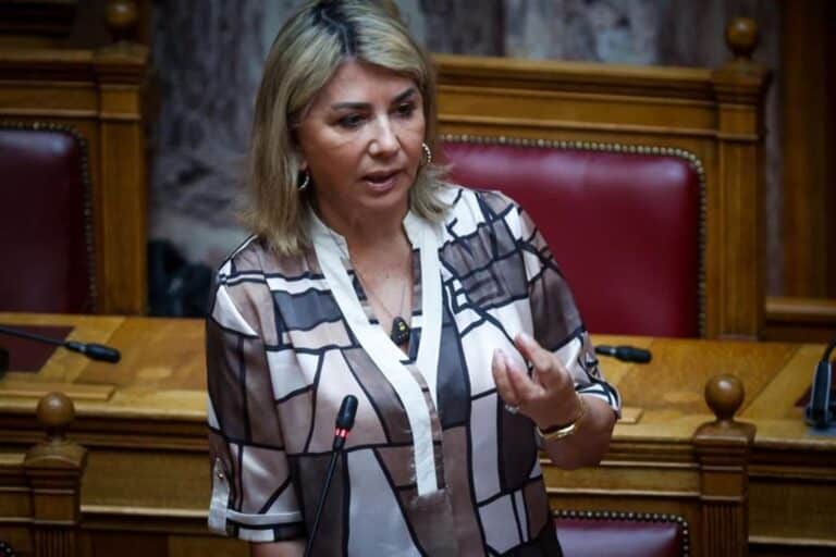 «Από τα 15.000 έπεσε στα 10.000 ευρω με δόσεις»: Η Ζέττα Μακρή μιλά για τον εκβιασμό από δημοσιογράφο