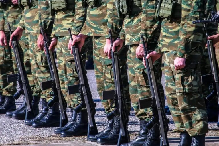 ΠΟΜΕΝΣ: «Η Κομισιόν δικαίωσε το αίτημά μας – Το δικαίωμα γονικής άδειας με αποδοχές, ισχύει και για τα στελέχη των ΕΔ»