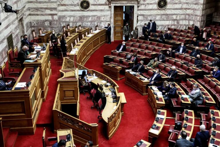 Τέμπη: Ολοκληρώθηκε η προκαταρκτική για Καραμανλή – Στη Δικαιοσύνη η απόφαση