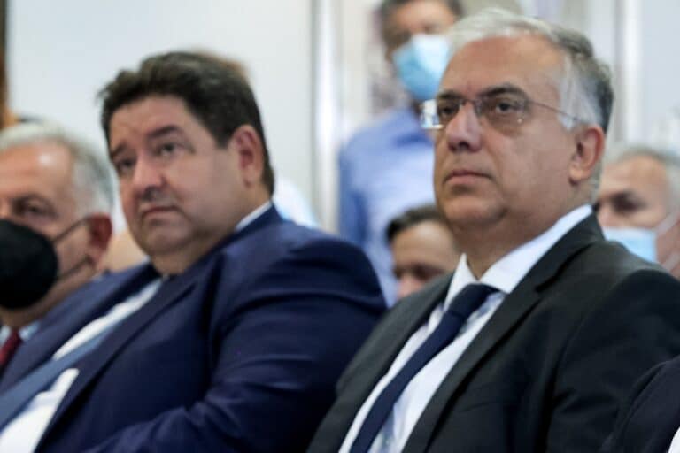 Δικάζονται στις 24 Οκτωβρίου ο γιος του Τάκη Θεοδωρικάκου και ο πρώην αρχηγός της ΕΛ.ΑΣ., Μιχάλης Καραμαλάκης