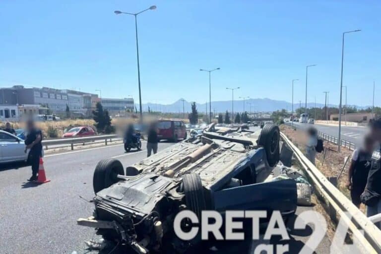 Σοκαριστικό τροχαίο με τέσσερις τραυματίες στον ΒΟΑΚ – Διαλύθηκαν αυτοκίνητα στην άσφαλτο (εικόνες)