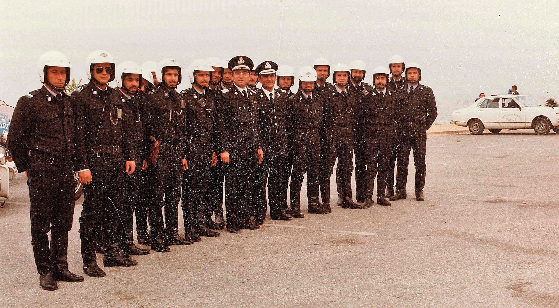 agonistis kritis shfakhs omada z elas 04 08 2025 2