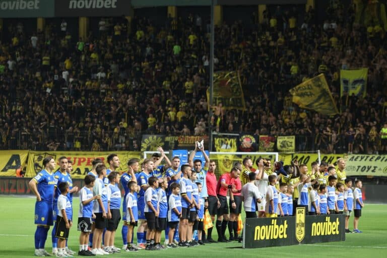 Θεσσαλονίκη: Μία σύλληψη μετά τον αγώνα Άρης-Παναιτωλικός – 24χρονος πέταξε πλαστικό μπουκάλι στο γήπεδο