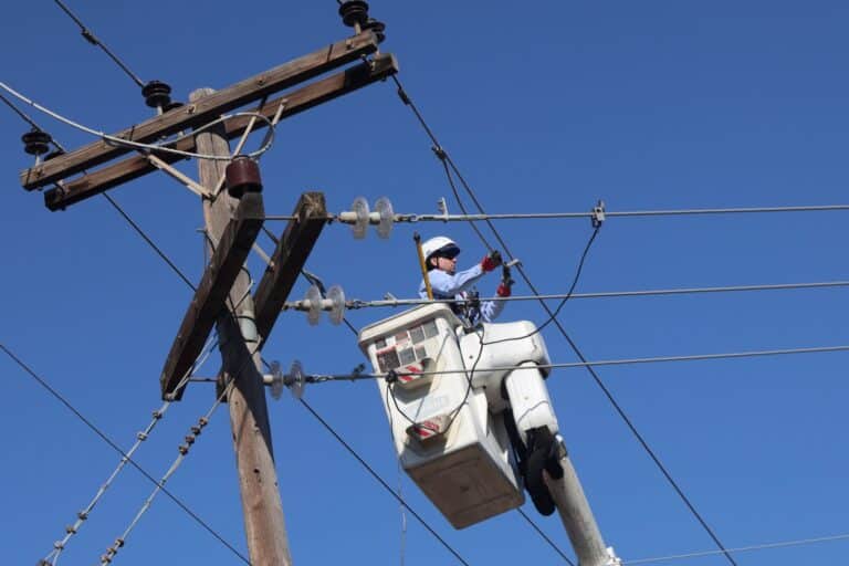 ΔΕΔΔΗΕ: Πού θα υπάρχουν διακοπές ρεύματος σήμερα (1/3) – Αναλυτικά οι οδοί και οι ώρες