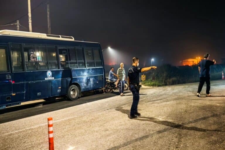 Η Ένωση Αστυνομικών Αχαΐας συνεχάρη τους συναδέλφους της που συνέδραμαν στις φωτιές – «Δούλεψαν χωρίς διαμαρτυρία»