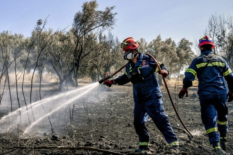 Αγανάκτηση της ΠΟΕΥΠΣ για τις επιθέσεις από Ρομά: «Έξαρση περιστατικών με απρόκλητες επιθέσεις κατά οχημάτων και πληρωμάτων»