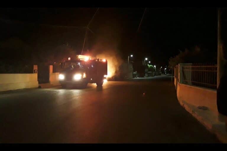 Χανιά: Αυτοκίνητο τυλίχτηκε στις φλόγες – Άμεση επέμβαση της Πυροσβεστικής