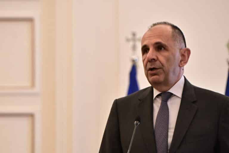 Γεραπετρίτης για τον πόλεμο στην Ουκρανία: «Η Ελλάδα δεν θα συμμετάσχει σε έναν γεωπολιτικό πλειστηριασμό»