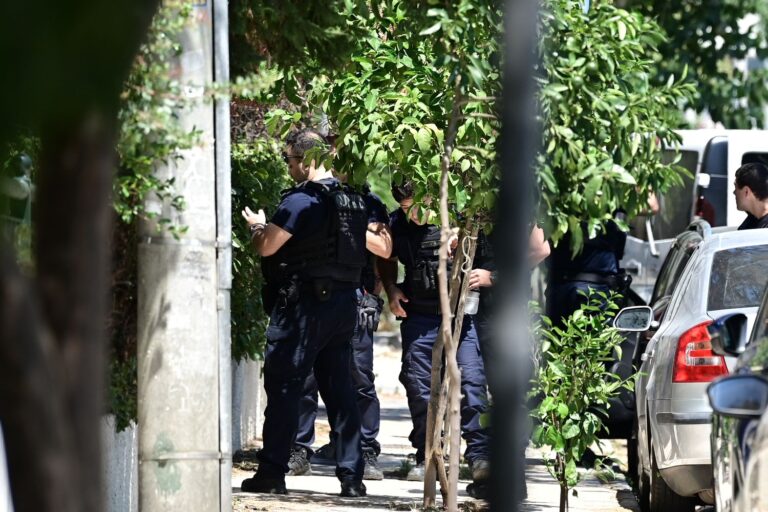 Γυναικοκτονία στο Χαλάνδρι: Τη σκότωσε γιατί τον… κακολογούσε – Τι ισχυρίστηκε ο 28χρονος (εικόνες & βίντεο)