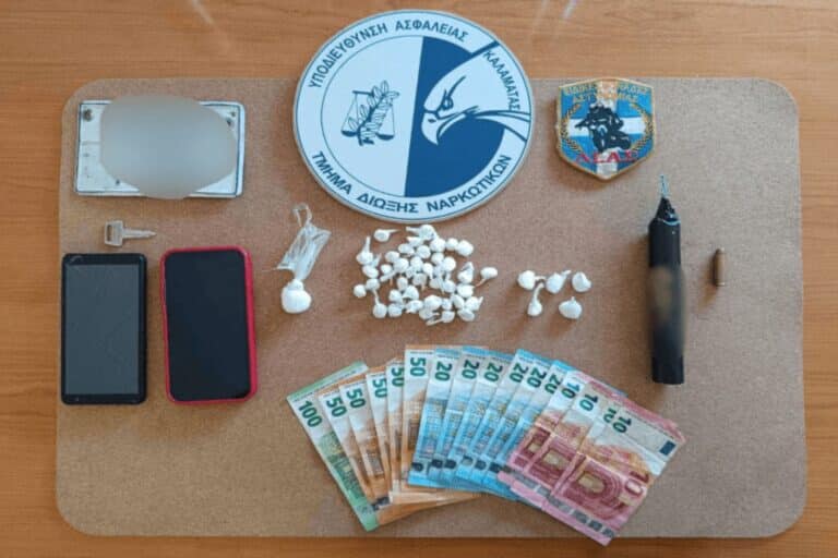 Καλαμάτα: Συνελήφθησαν δύο νεαροί για διακίνηση κοκαΐνης μετά από καταδίωξη – Τι βρέθηκε στην κατοχή τους