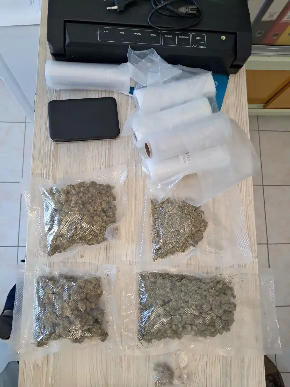 lasithi elas narkotika 12 08 2025