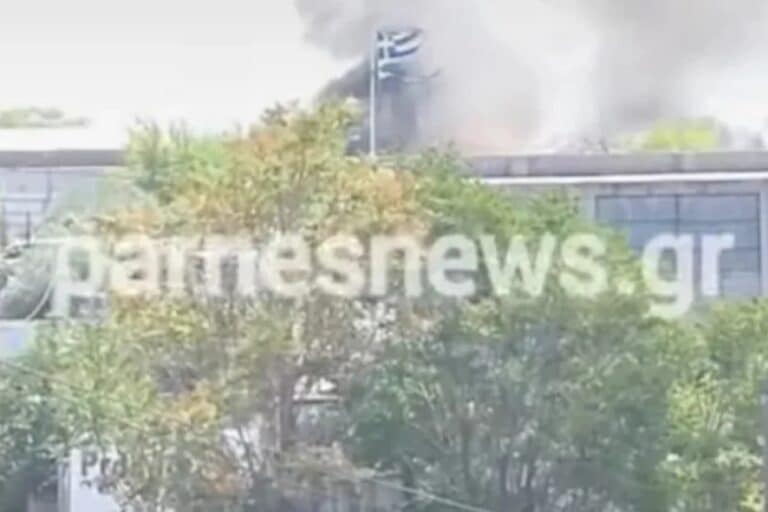 Φωτιά σε αποθήκη μονοκατοικίας στο Μενίδι – Συναγερμός στην Πυροσβεστική