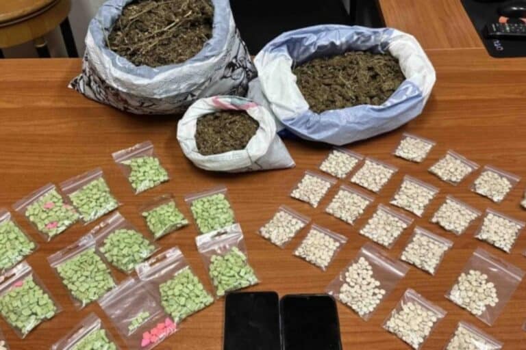 Ηράκλειο: Στα χέρια της ΕΛ.ΑΣ. δύο διακινητές ναρκωτικών – Κατασχέθηκαν χάπια «Captagon», «έκσταση» και κάνναβη