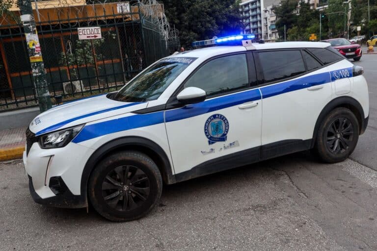 Βούλα: 24χρονος σχεδίαζε να ληστέψει επιχειρηματία προσποιούμενος τον αστυνομικό – Τον παρακολουθούσε από τον Απρίλιο