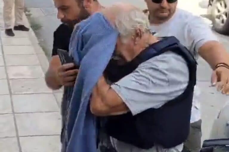 Δολοφονία στη Σκύδρα: Προθεσμία να απολογηθεί την Πέμπτη (28/8) πήρε ο 76χρονος δράστης – «Τον πυροβόλησα δύο φορές με καραμπίνα»