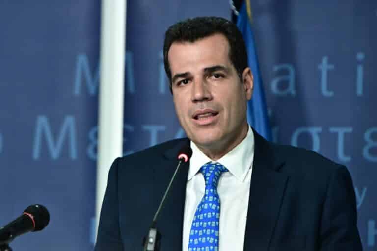 Πλεύρης από Λέσβο: «Δεν υπάρχει περίπτωση τα νησιά μας να δεχθούν επιβάρυνση από πουθενά»