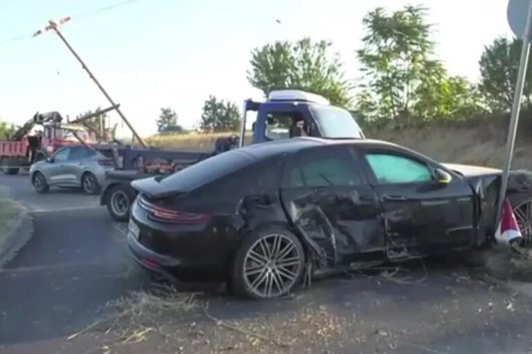 Θεσσαλονίκη: «Γλιτώσαμε τα χειρότερα» με την Porshe λέει η μητέρα της 26χρονης – Τι αναφέρουν οι δικηγόροι της (βίντεο)