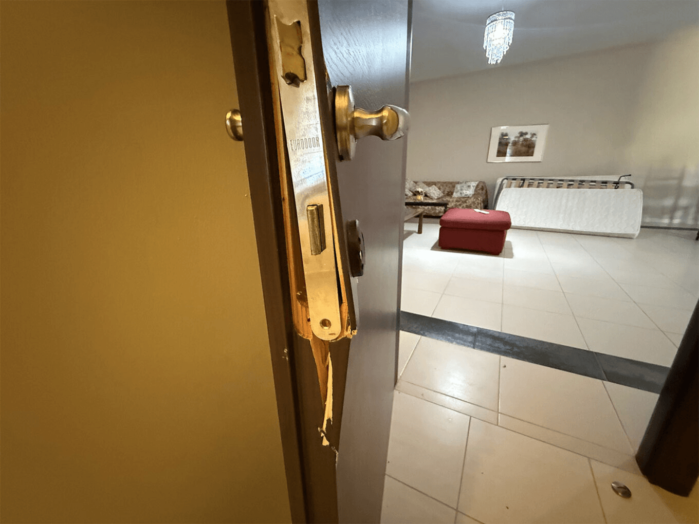 xania vandalismos 24 8 2025 2