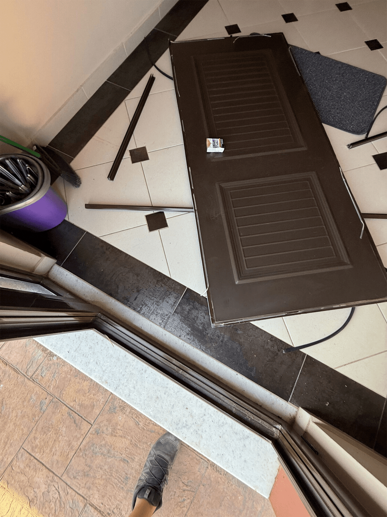 xania vandalismos 24 8 2025 3