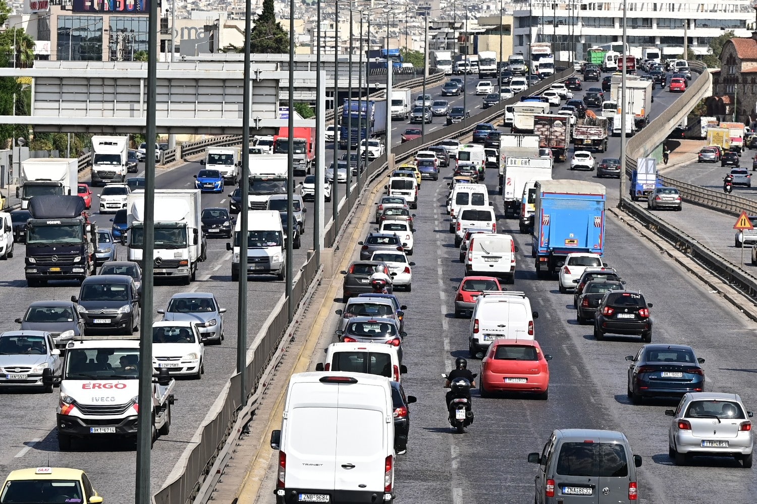 autokinita kinisi dromos 27 9 2025