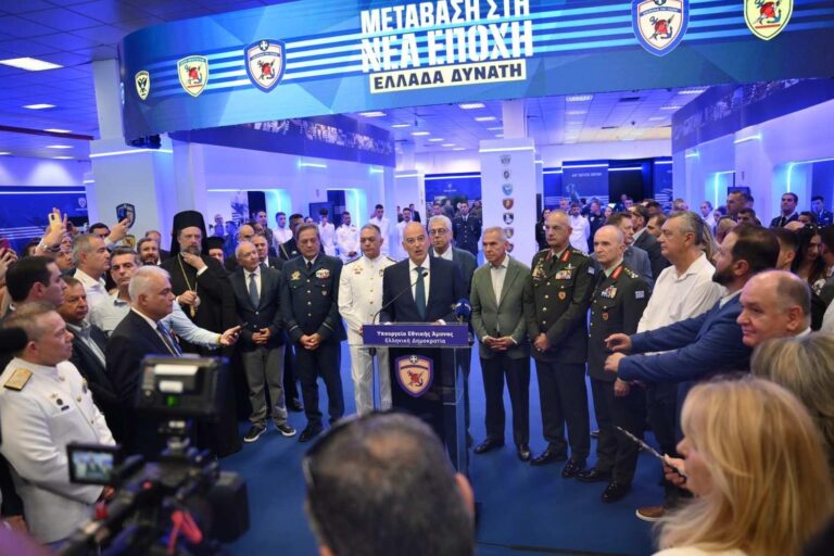 Νίκος Δένδιας: Εγκαίνια του Περιπτέρου του ΥΠΕΘΑ στη 89η ΔΕΘ με μήνυμα «Μετάβαση στη Νέα Εποχή» (εικόνες)