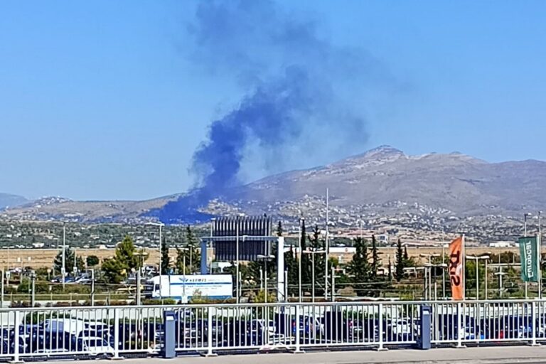 Φωτιά τώρα στο Μουσικό Σχολείο στην Παλλήνη – Συναγερμός στην Πυροσβεστική