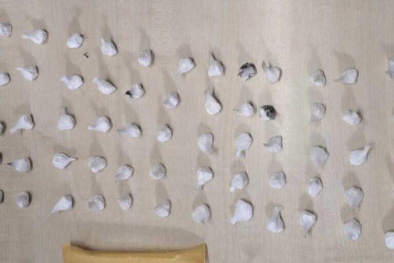 Άγιος Παντελεήμονας: Συνελήφθησαν δύο άτομα για διακίνηση ναρκωτικών – Κατασχέθηκαν 69 «φιξάκια» κοκαΐνης