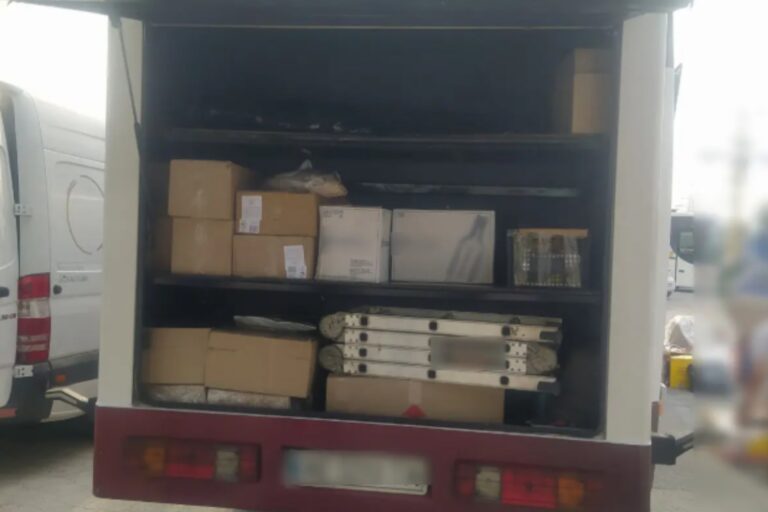 Θεσσαλονίκη: Λαθρέμποροι έφερναν ποτά, τσιγάρα και Drone από την Ουκρανία – Το κόλπο με τα mini bus η κονσέρβα και η… κατσίκα