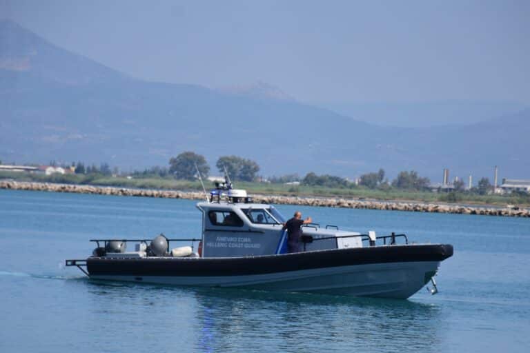 Εντοπίστηκαν 69 μετανάστες σε δύο λέμβους ανοιχτά της Γαύδου – Επιχείρηση με τον συντονισμό του ΕΚΣΕΔ