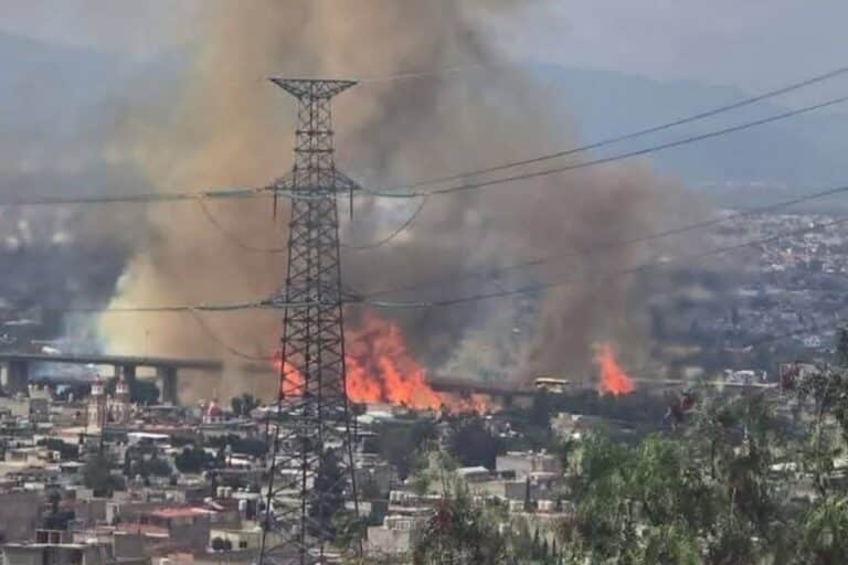 Μεξικό: Βυτιοφόρο ανατινάχτηκε σε πολυσύχναστο δρόμο – Τουλάχιστον 3 νεκροί και 70 τραυματίες (εικόνες & βίντεο)
