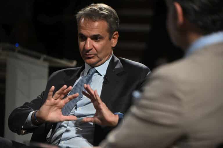 Μητσοτάκης: «Ή ο 13ος μισθός, ή οι φοροαπαλλαγές που δώσαμε» – Τι είπε για το μεταναστευτικό