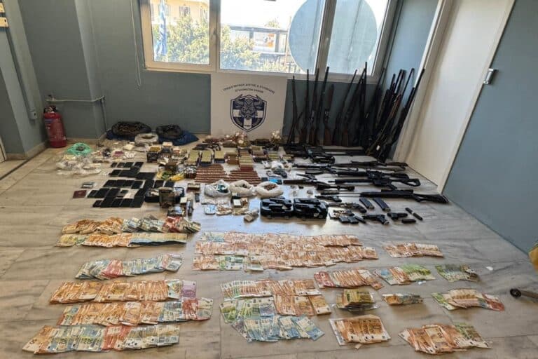 Κρήτη: Εξετάζεται η συμμετοχή και άλλων αστυνομικών στη σπείρα που διακινούσε ναρκωτικά και όπλα – Οι «ιερές» business και το ροζ βίντεο με ηγούμενο