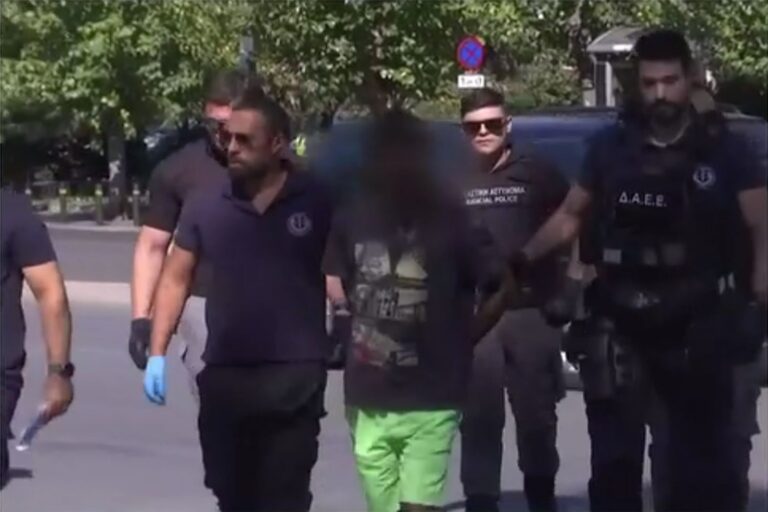 Μέλος του ISIS δήλωνε ο 32χρονος που επιτέθηκε σε γυναίκες στο Αιγάλεω – «Έπαιρνα 100 ευρώ για κάθε πυρκαγιά»
