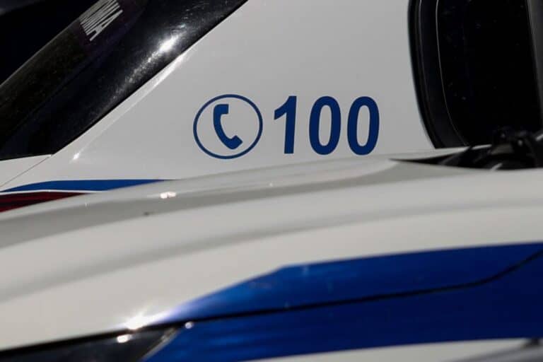 Ληστεία σε περίπτερο στην Ηλιούπολη: Απείλησαν υπάλληλο με κατσαβίδι και όπλο και άρπαξαν 200 ευρώ!