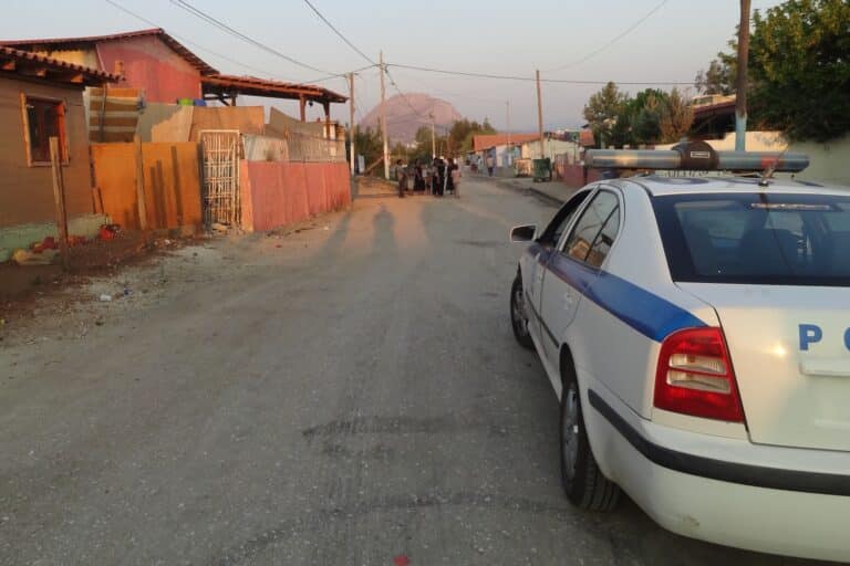 Επιχείρηση της ΕΛ.ΑΣ σε καταυλισμούς Ρομά στη Μεσσηνία – Συνελήφθησαν εννέα άτομα