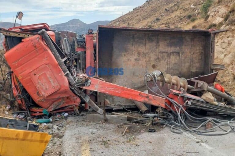 Τροχαίο στη Νάξο: Ντελαπάρισε φορτηγό του ΔΕΔΔΗΕ – Τραυματίστηκε ο οδηγός