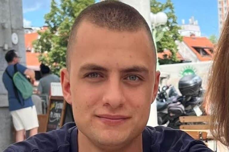 Βόλος: Θρήνος για τον 20χρονο Ιάσονα – Οι φίλοι τον έψαχναν για 40 λεπτά, πώς έγινε το δυστύχημα (βίντεο)