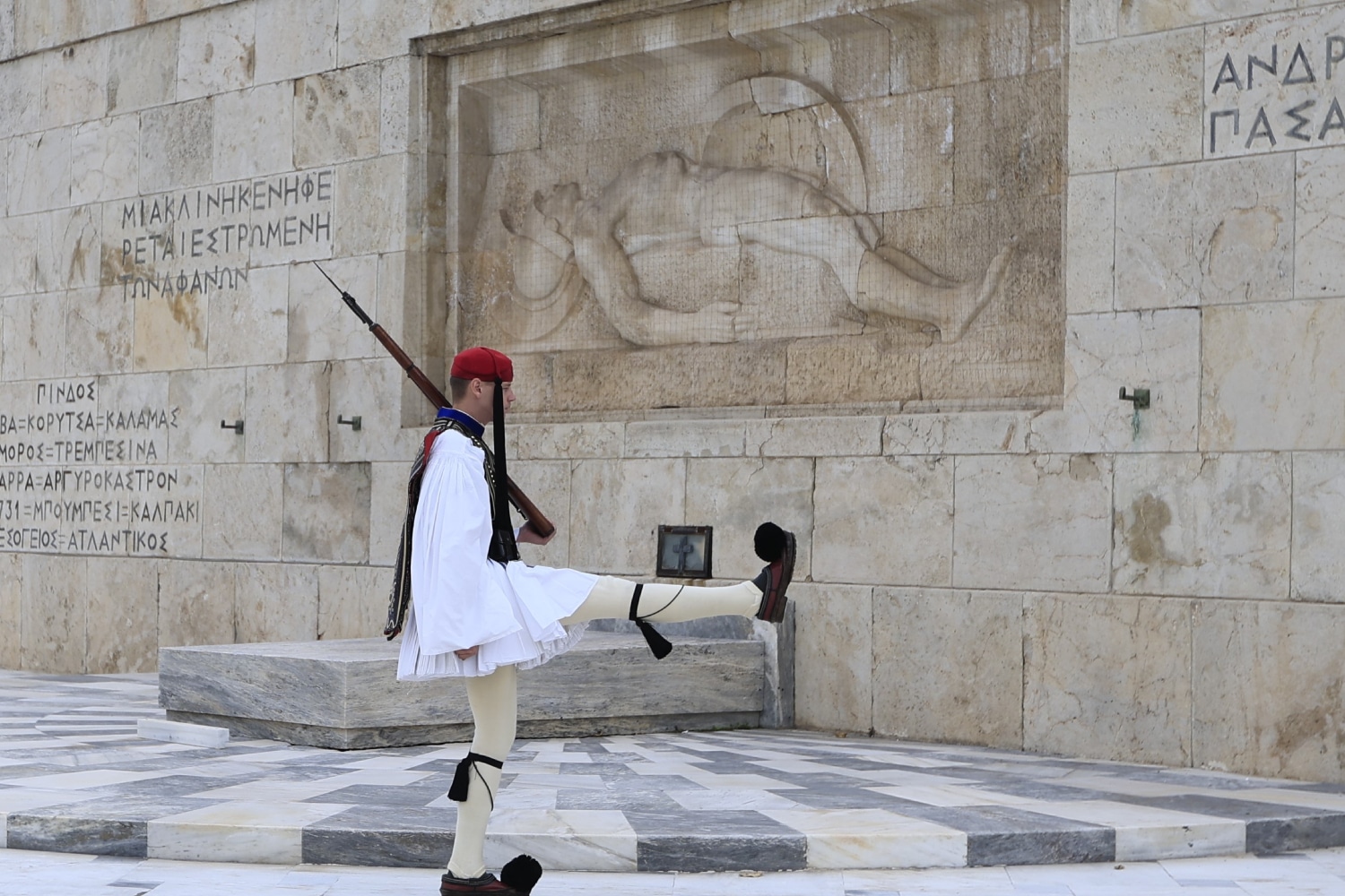 astynomia agnostos stratiotis