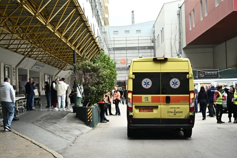 Γκάζι: Αναπάντητα ερωτήματα για την 16χρονη που κατέρρευσε έξω από κλαμπ – «Το νοσοκομείο ενημέρωσε την αστυνομία», λέει ο Γεωργιάδης