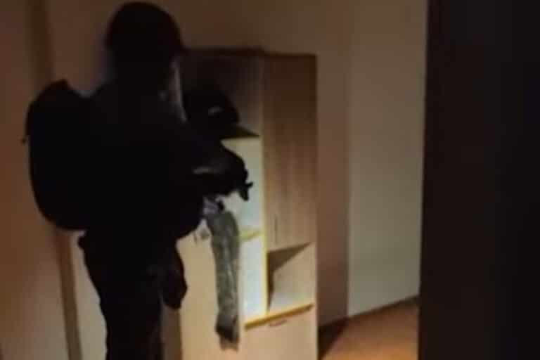 Ελληνικό FBI: Βίντεο και εικόνες από την επιχείρηση εξάρθρωσης σπείρας εκμετάλλευσης αλλοδαπών – Στις 13 ανέρχονται οι συλλήψεις