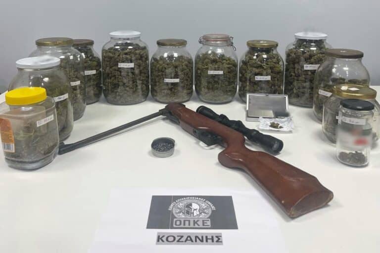 Κοζάνη: 45χρονος έκρυβε στο σπίτι του δύο κιλά κάνναβη και αεροβόλο με διόπτρα
