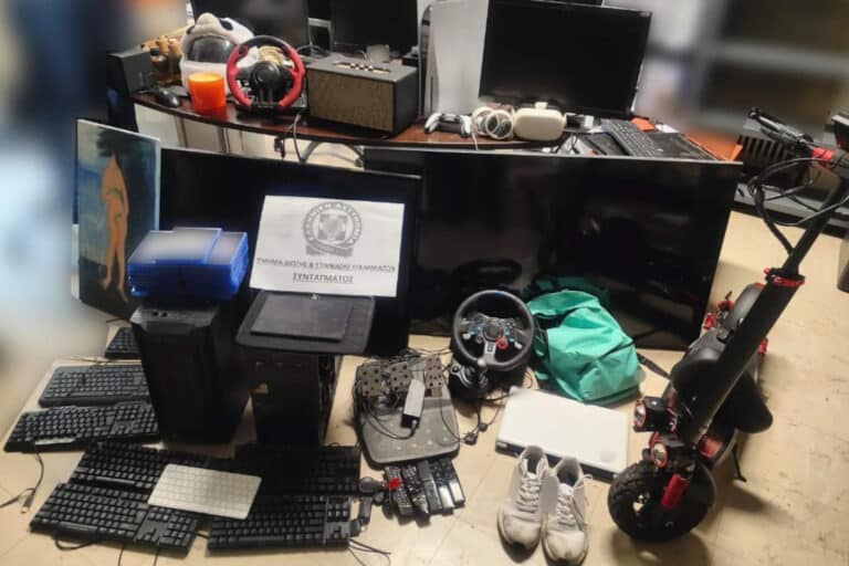 Κολωνάκι: Στα χέρια της ΕΛ.ΑΣ. 54χρονος που ρήμαζε καταστήματα της περιοχής – Τι βρήκαν στο σπίτι του