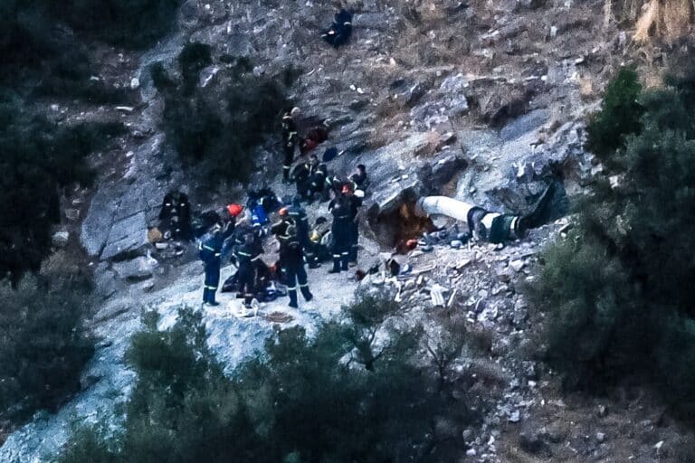 Λάρισα: Κατέληξε ο 53χρονος που είχε εγκλωβιστεί σε σπηλιά 22 μέτρων