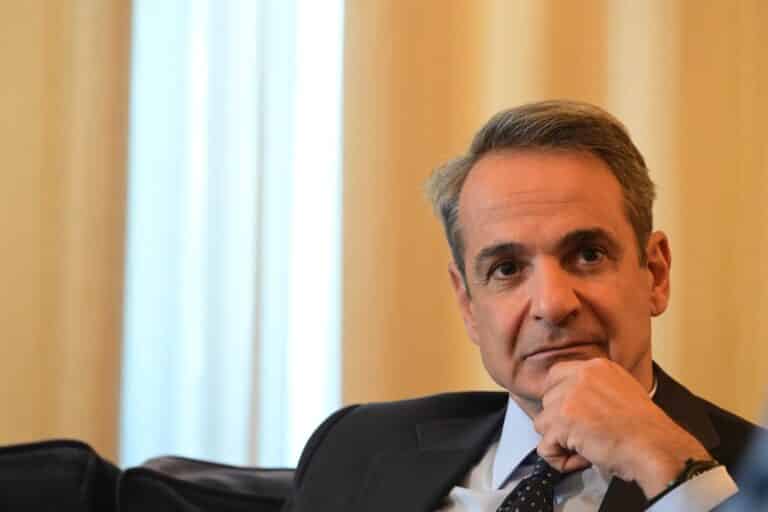 Μητσοτάκης για Άγνωστο Στρατιώτη: «Η φύλαξη στο υπουργείο Προστασίας και η συντήρηση στο Εθνικής Άμυνας»