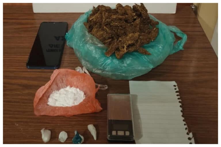 Θεσσαλονίκη: Σύλληψη 22χρονου Αφγανού με «κοκτέιλ» ναρκωτικών – Εντοπίστηκαν κάνναβη, κοκαΐνη και shisha