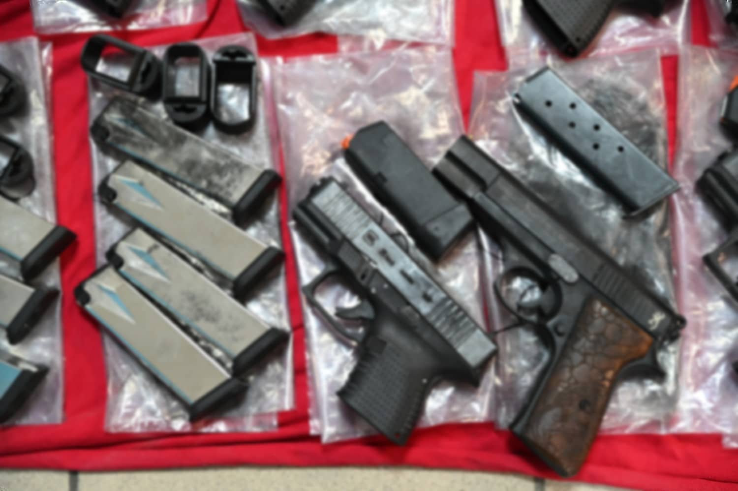 opla tourkoi 3 10 2025 3